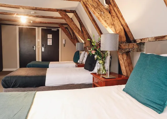 Hotel Corner House
